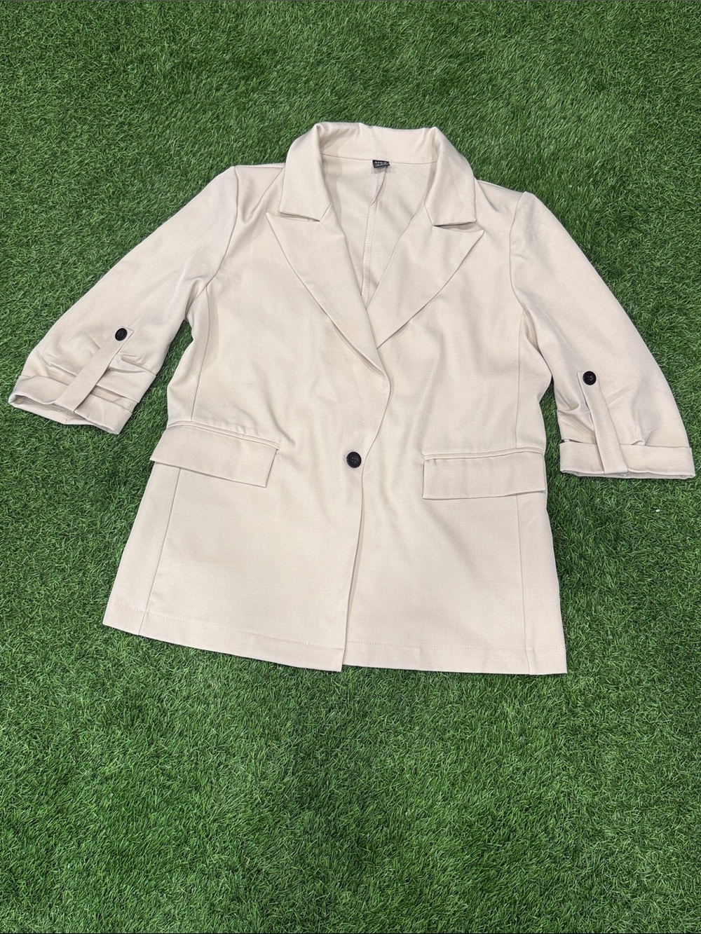 SHEIN Cream Roll-Tab Sleeve Blazer